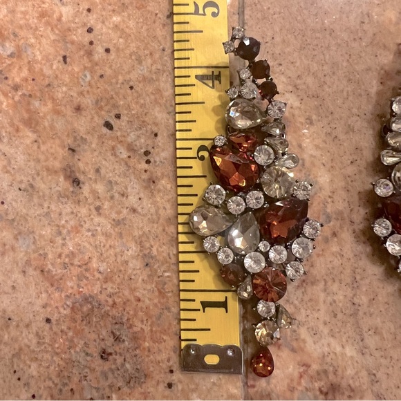Eye-catching Rhinestone and Gem Dramatic Earring Excellent Pre-Owned Condition - Picture 6 of 7